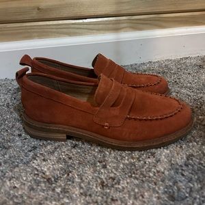 Kelsi Dagger Suede Penny Loafers in Rust